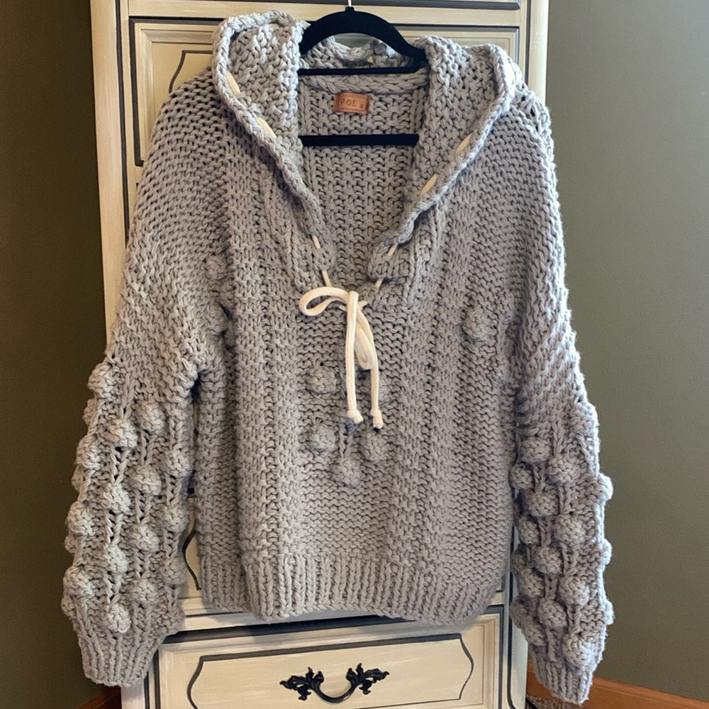 POL oversized knit v neck sweater top small gray